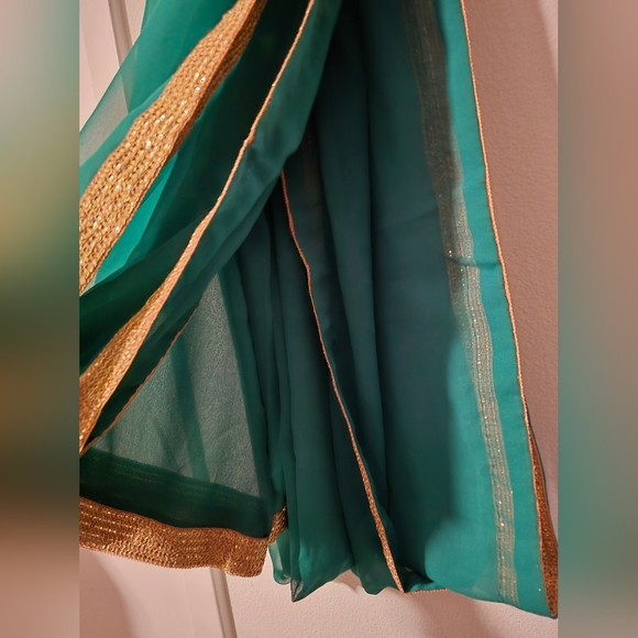 Sangeet Outfit for Guest - Picture 11 of 13